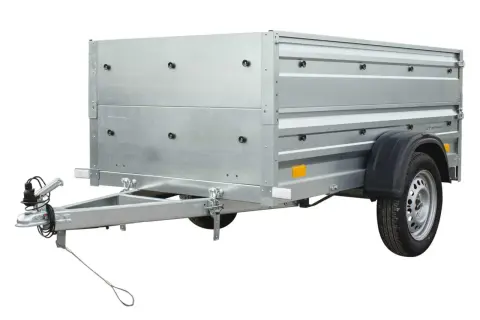Remolque metálico de caja cerrada, ideal para transporte ligero. Documentación remolque menos 750 kg.