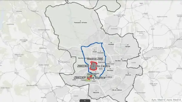 Mapa de Madrid con zonas ZBE y ZBEDEP. Rutas de carga y descarga marcadas en azul y rojo.